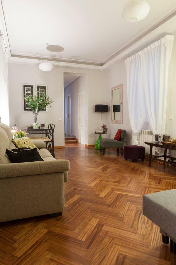 マドリードElegante Piso Junto Al Museo Del Pradoアパートメント エクステリア 写真